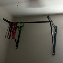 Pull Up Bar 