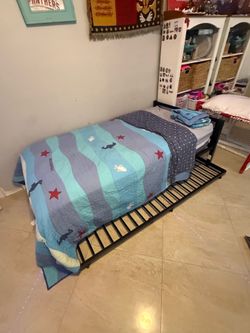 Twin bed with trundle