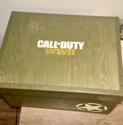 Call of Duty WWII Collector's Edition Box (missing items)