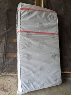 Crib mattress great condition very clean