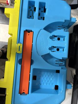 Hot Wheels Track Builder Launcher