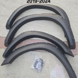 Dodge Ram 2019-2024 Fender Flares