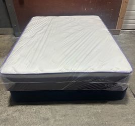 Brand New REGOSS 12” Hybrid Queen Mattress