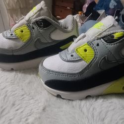 Nike Air Max Size 5