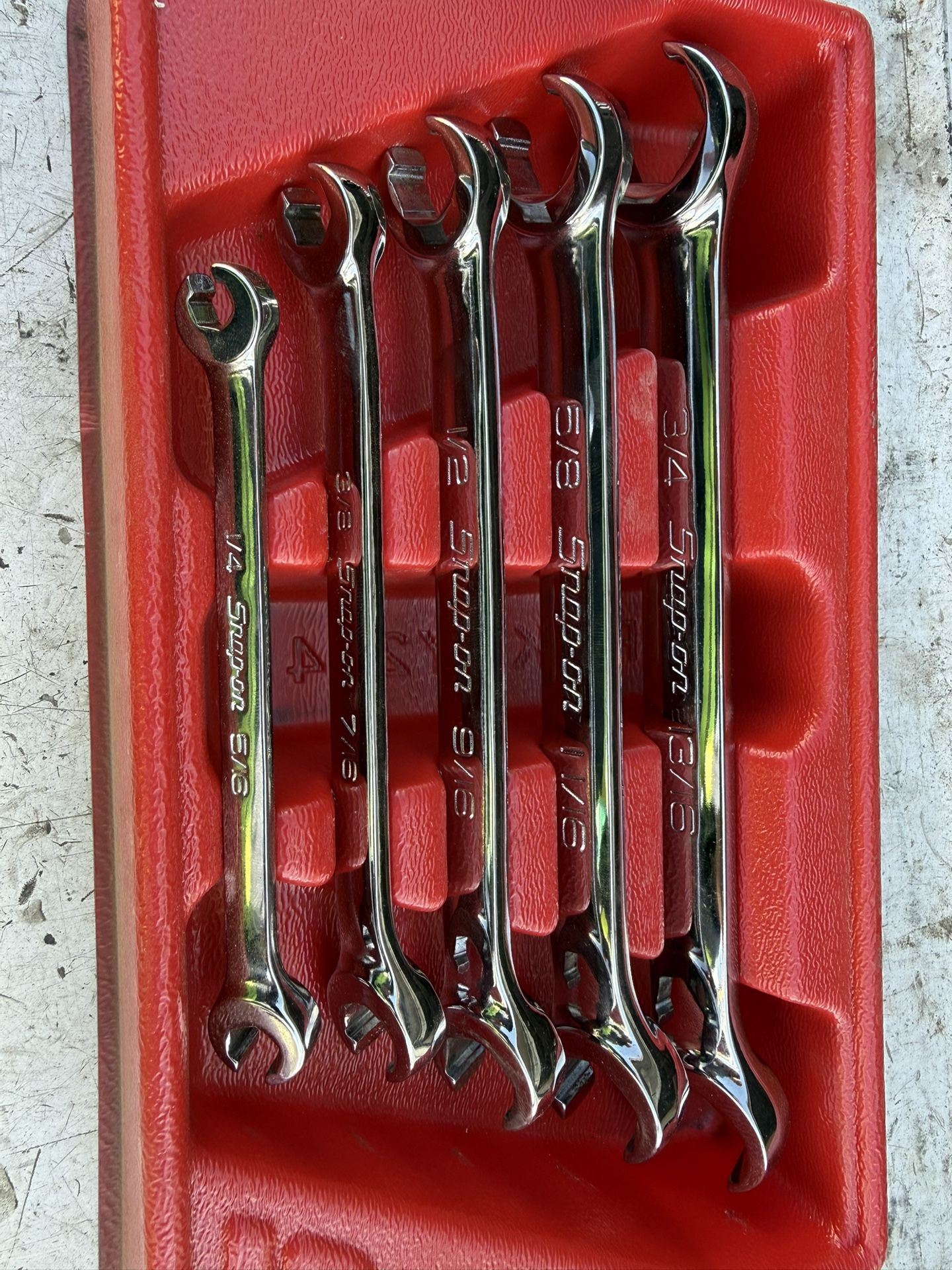 Double end flare nut wrenches