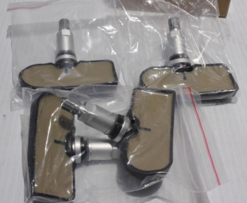 MostPlus M33038X4 TPMS Sensor Set Of 4 Land Rover