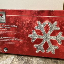 HOME ACCENTS 36" White Sparkling Tinsel Snowflake