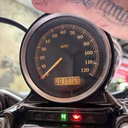 2010 Harley Davidson Sportster 1200 48