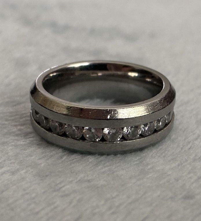 Men’s Eternity Ring Size 8