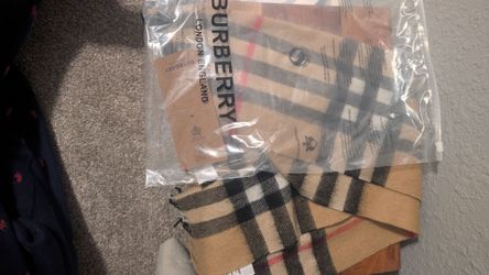 Burberry cashmere check scarf