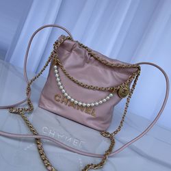 Chanel 22 Essential Bag
