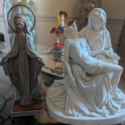 Religious Virgin Mary And Virgin Mary With Jesus Collection