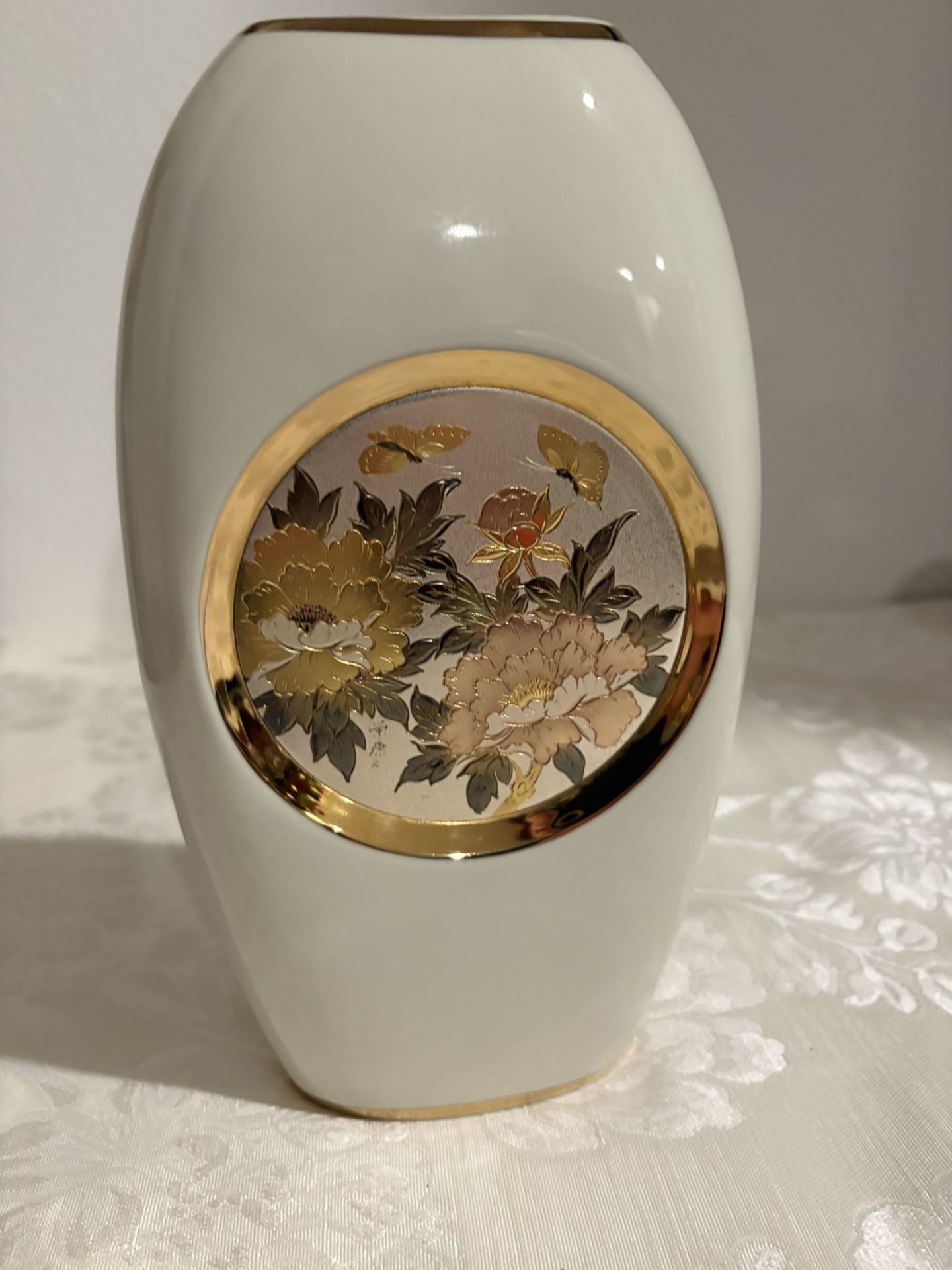 Chokin art vase with 24k gold trim