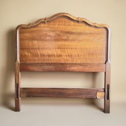Vintage Kindel Belvedere Twin Bed – Solid Wood – Complete Frame