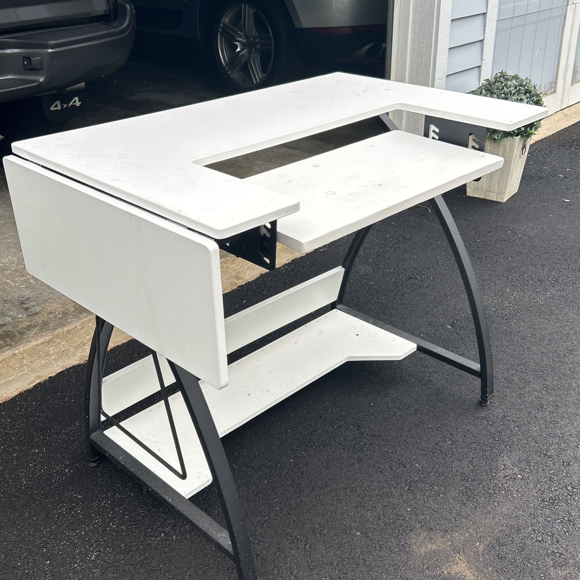 Computer Table