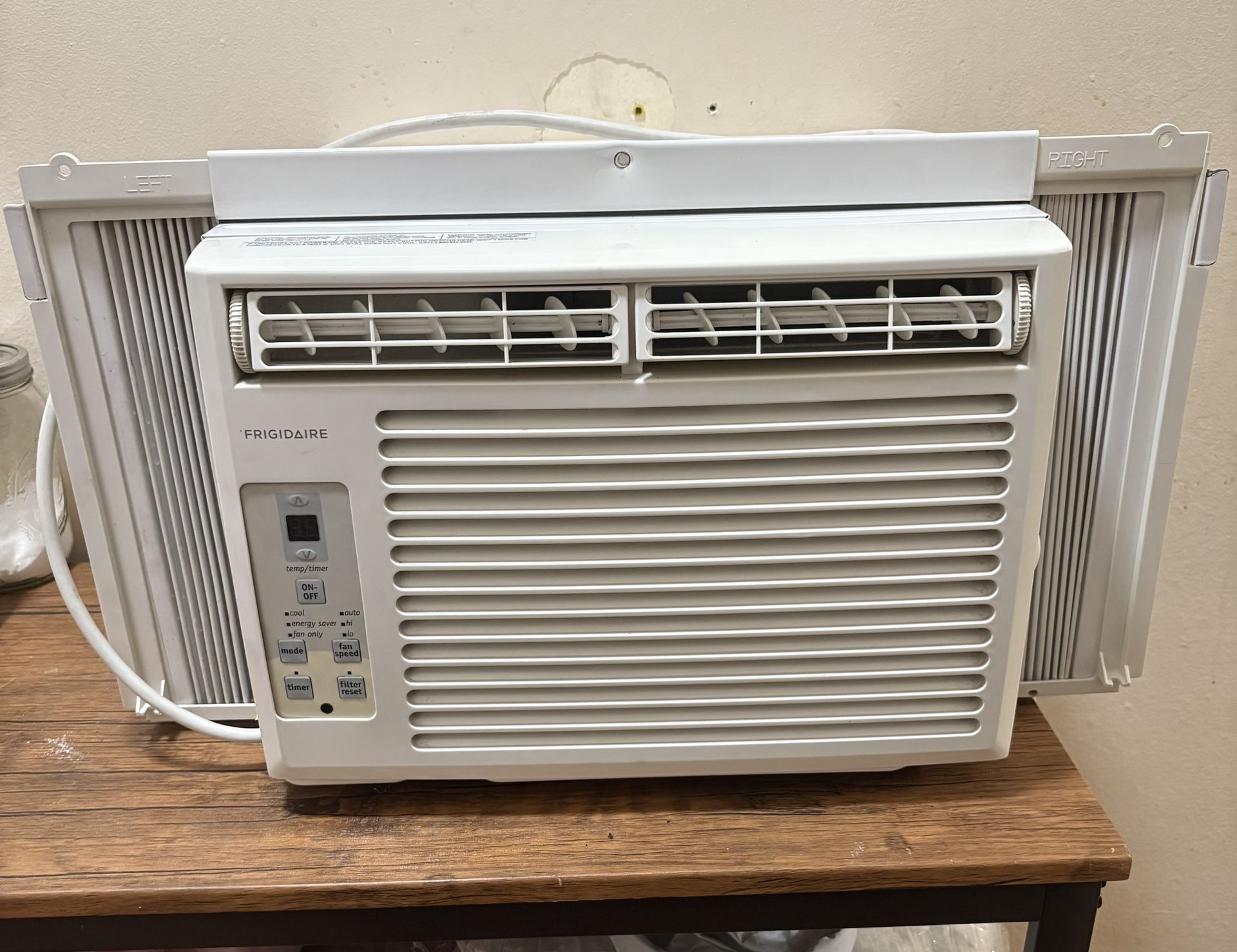 ICE COLD ❄️ 5,000 BTU FRIDGEAIR AIR CONDITIONER **