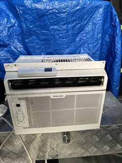 Toshiba 6000 btu Window AC with Remote