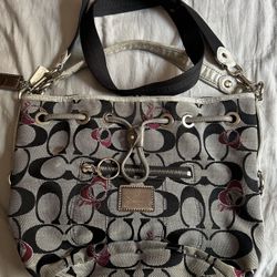 Poppy Crossbody Drawstring Purse 
