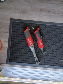 Milwaukee Cordless Ratchet Wrenches – Set of 2
