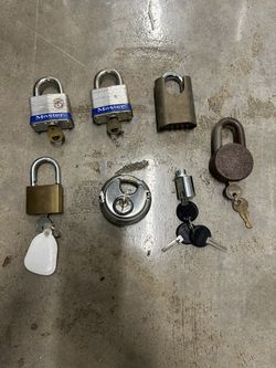Combo / Padlocks / Storage Locks