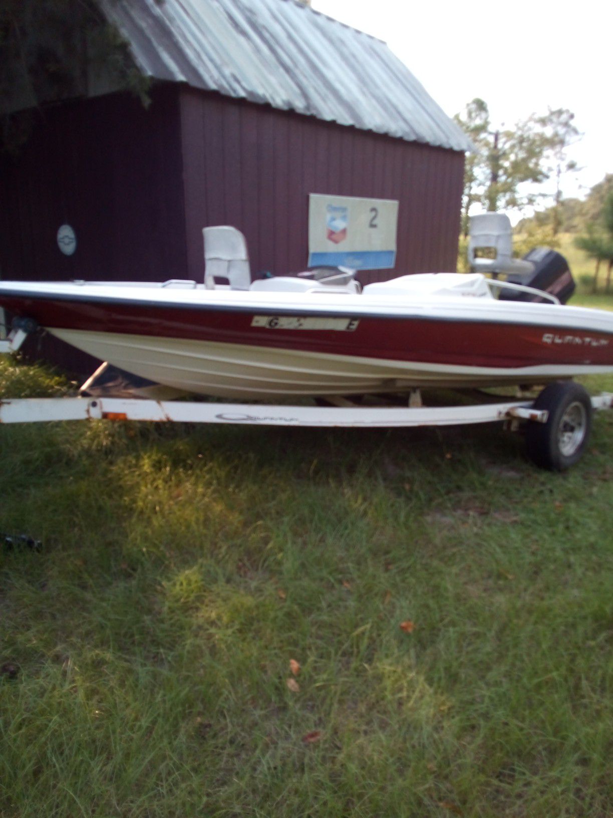 16 ft bass boat.90 hp merury force engine.Runs good 1996 model.comes with cover.new battery.Also Has Electric Tilt&Trim.And Built In Gas Tank