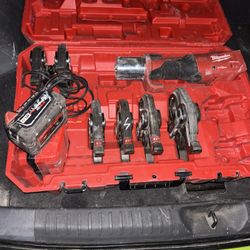 Milwaukee M18 Pro Press Kit