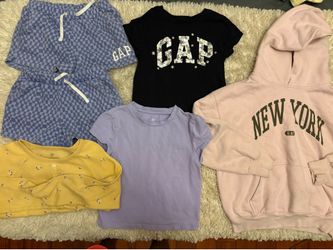 GAP clothing bundle