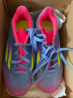 Kids Adidas Soccer Cleats  F50 size 13