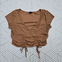 Rue21 Brown Ribbed Tie-Front Crop Top Large