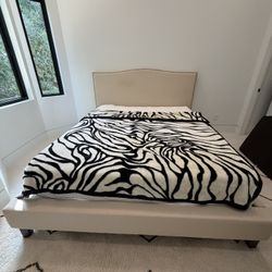 California King Bed – Bed, Headboard, And Mattress