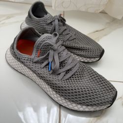 Adidas Grey Men’s Size 9 Shoes