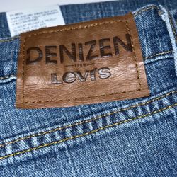 Denizen Levi  Mens Jeans Relaxed Fit. 