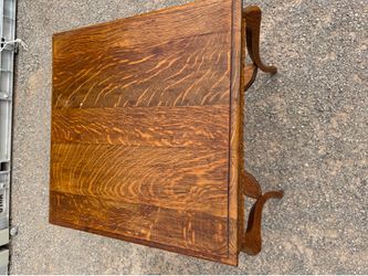 Vintage Solid Quarter-Sawn Oak End Table | Queen Anne Style