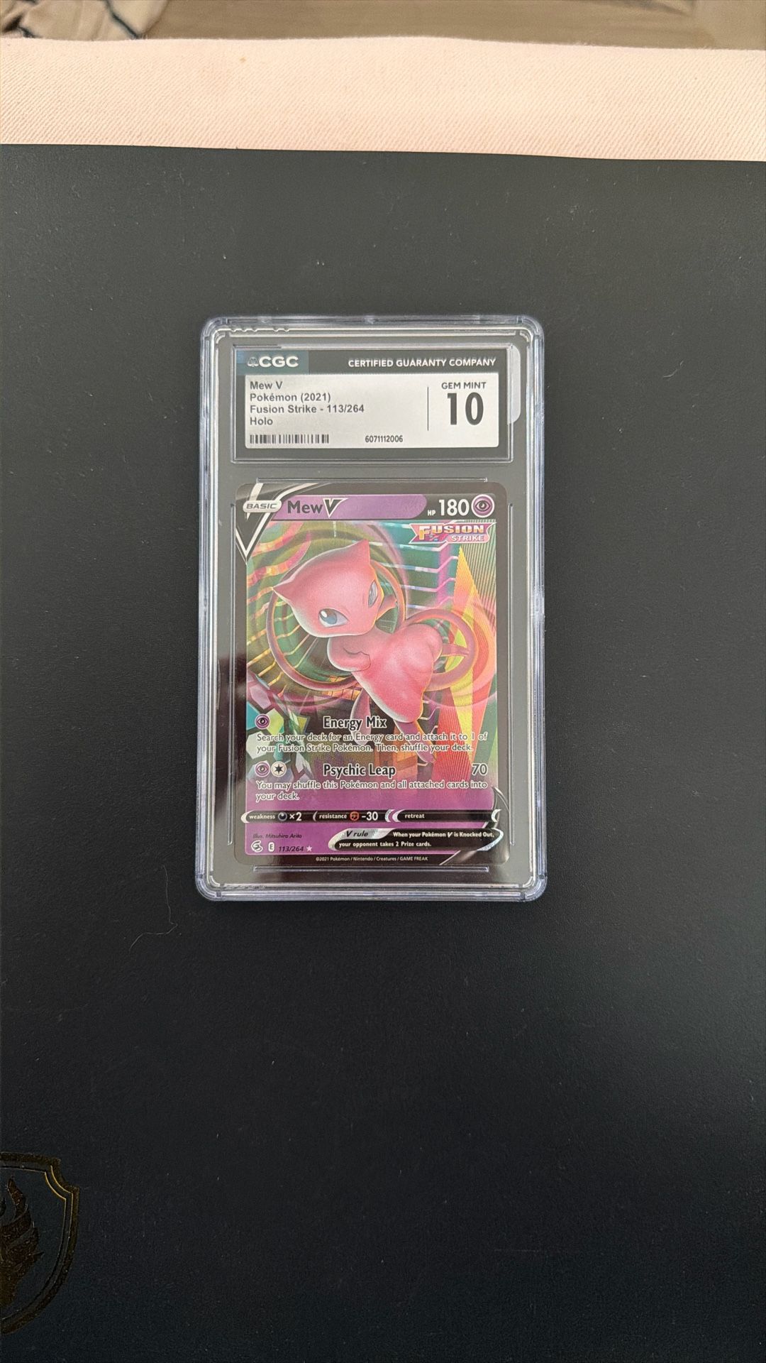 Pokemon Fusion Strike Mew V 113/264 CGC 10