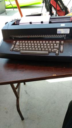 Electric typewriter
