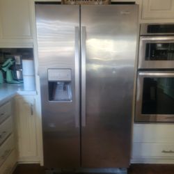 Whirlpool side by side in excellent working condition, except for ice maker