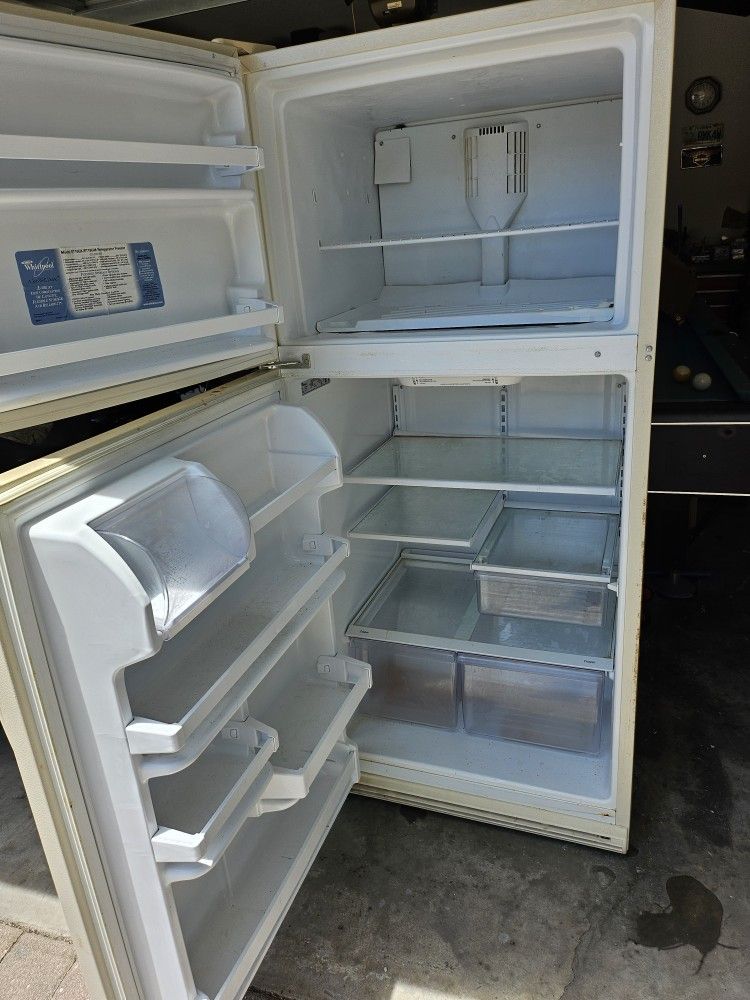 Refrigerator