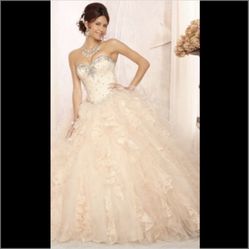 Sweet Sixteen Or Traje De Quinceañera 