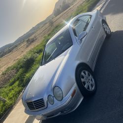 Mercedes Benz 2002 CLK320