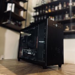 Sleek Black Gaming PC (no RGB)