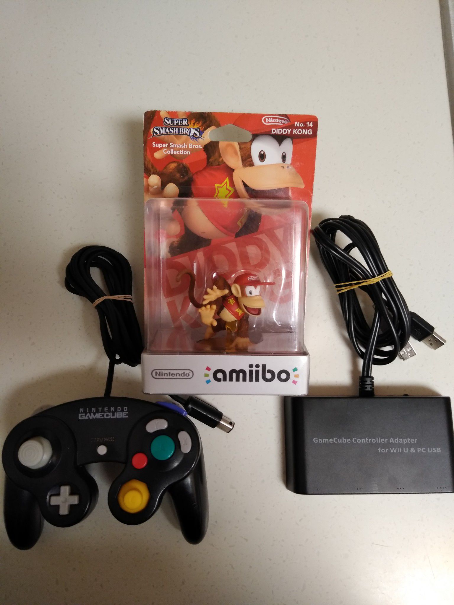 GameCube controller & amiibo