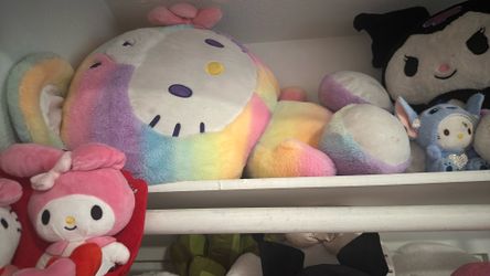 Hello kitty big plushie
