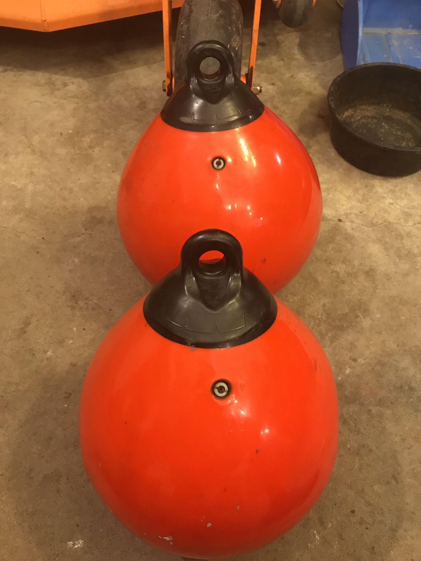 2 taylor made inflatable boat buoy