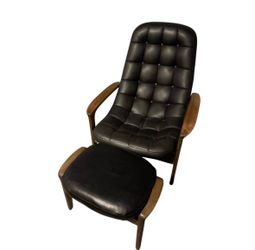 MCM R. Huber Scoop Chair w/ Ottoman