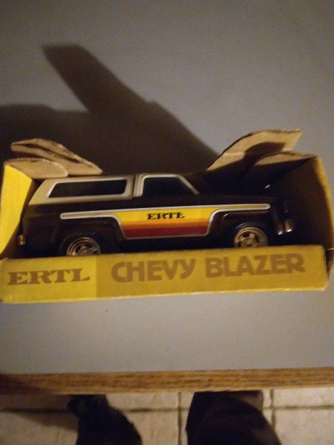 Ertl Chevy Blazer New But Some Box Damage RARE Model #3601 VINTAGE Inspect Pictures 