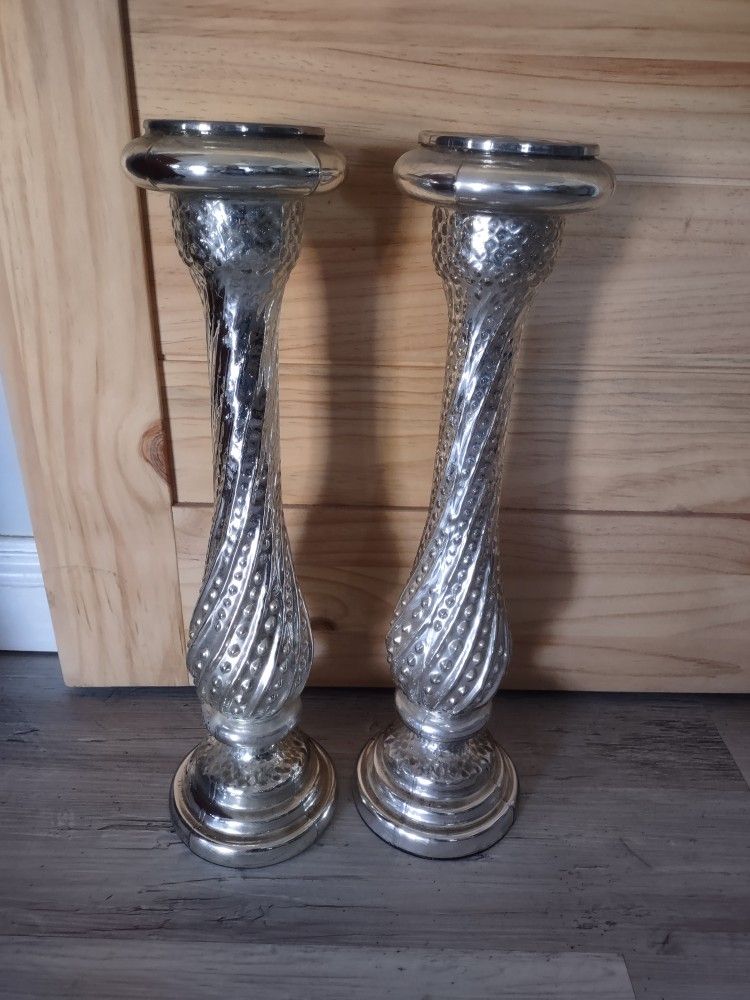 20 In Tall Metal Candle Holder Set
