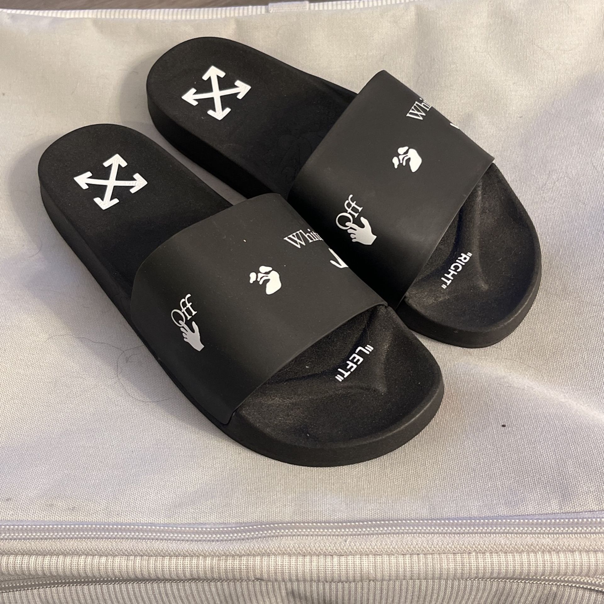 Black Sliders OFFWHITE