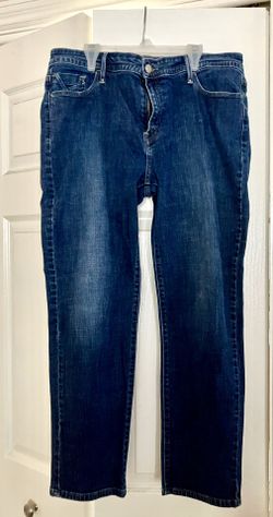 Mid Rise Skinny Levi’s 