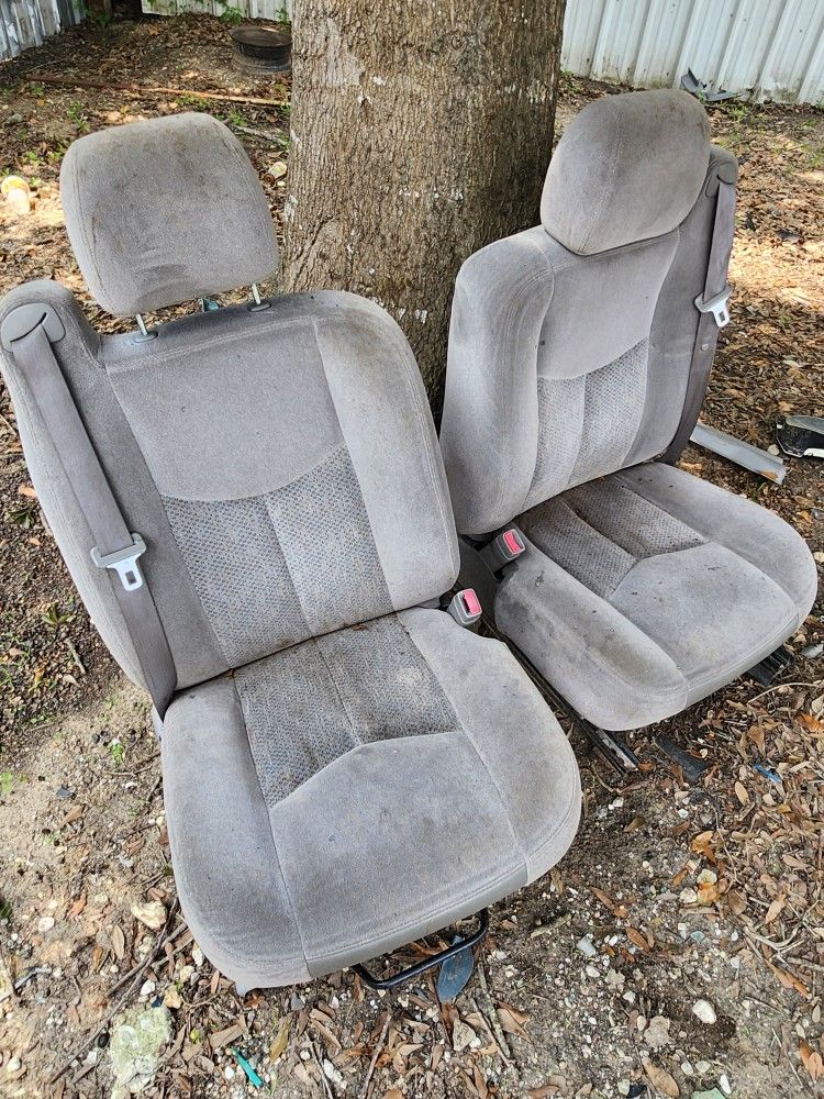 99-06 Chevy Silverado Seats
