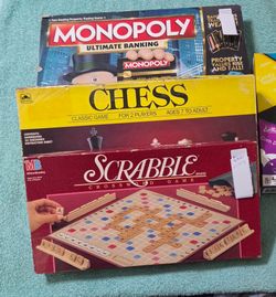 Bundle 3 games for children 8 years and up monopoly, scrabble and chess